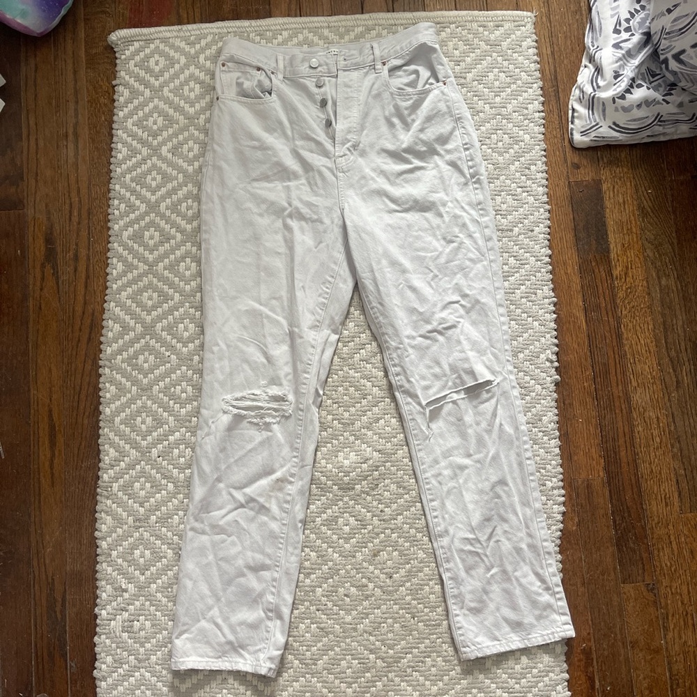PACSUN. White ripped pacsun jeans. NEVER WORN